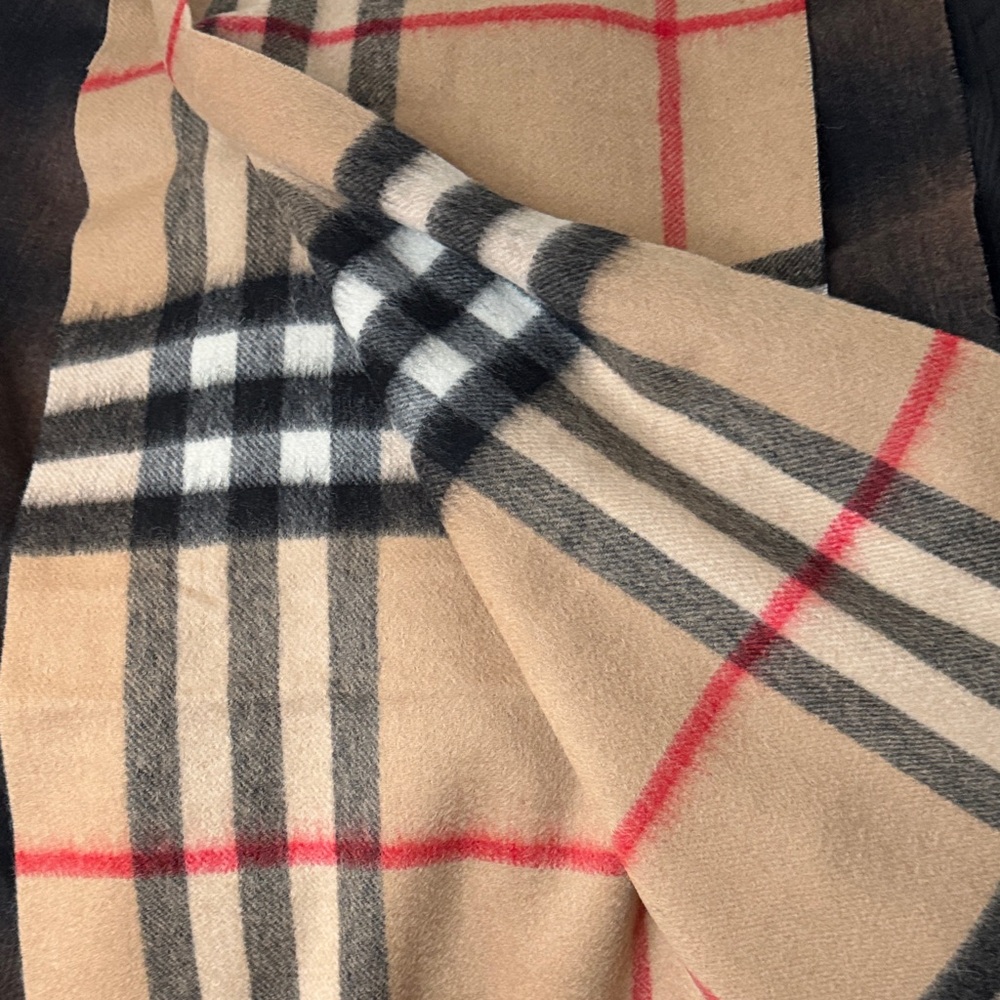 Burberry Beige Checkered Scarf - Picture 3 of 6